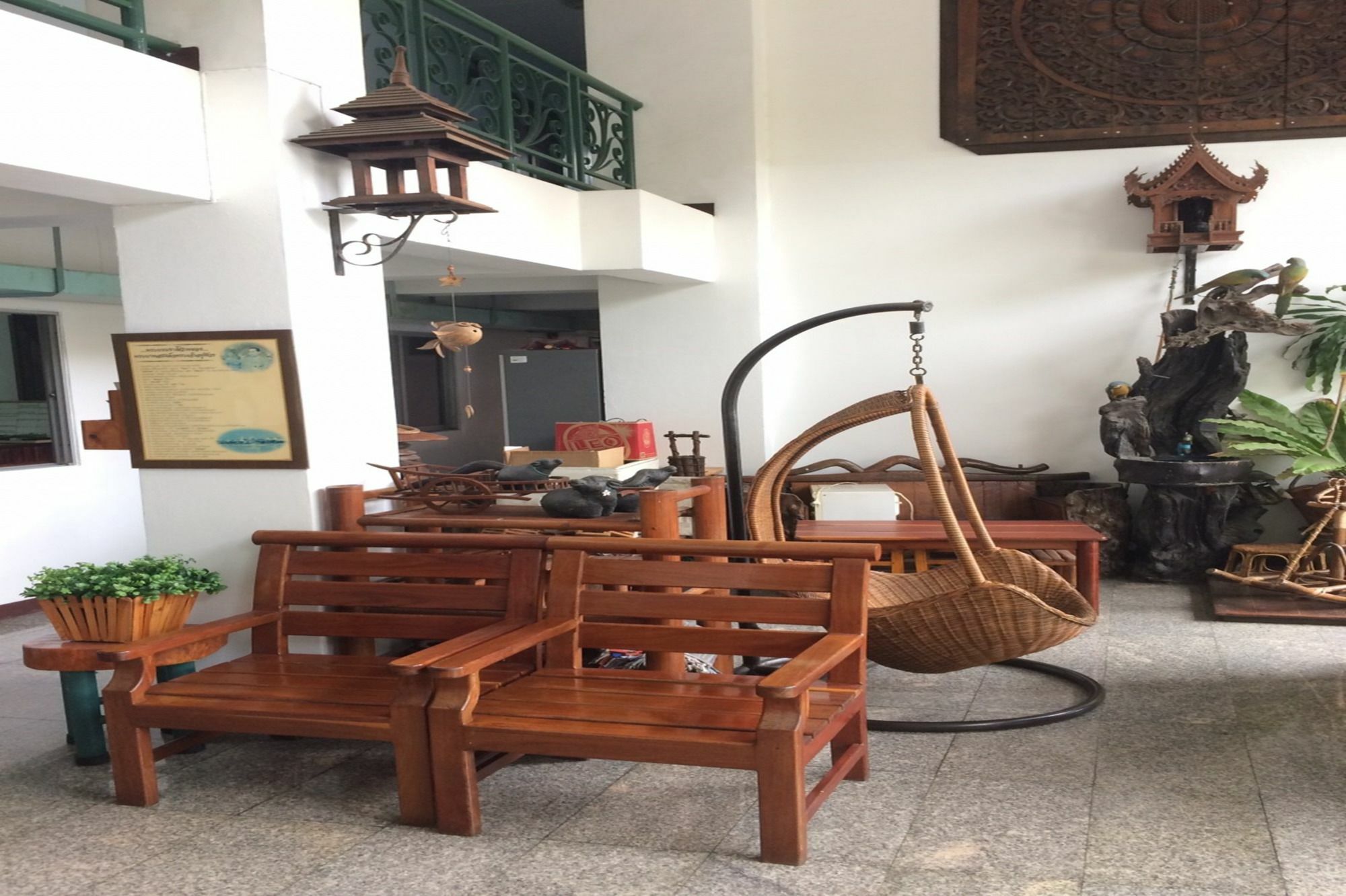 Baan Khun Mae Apartment Бангкок Экстерьер фото