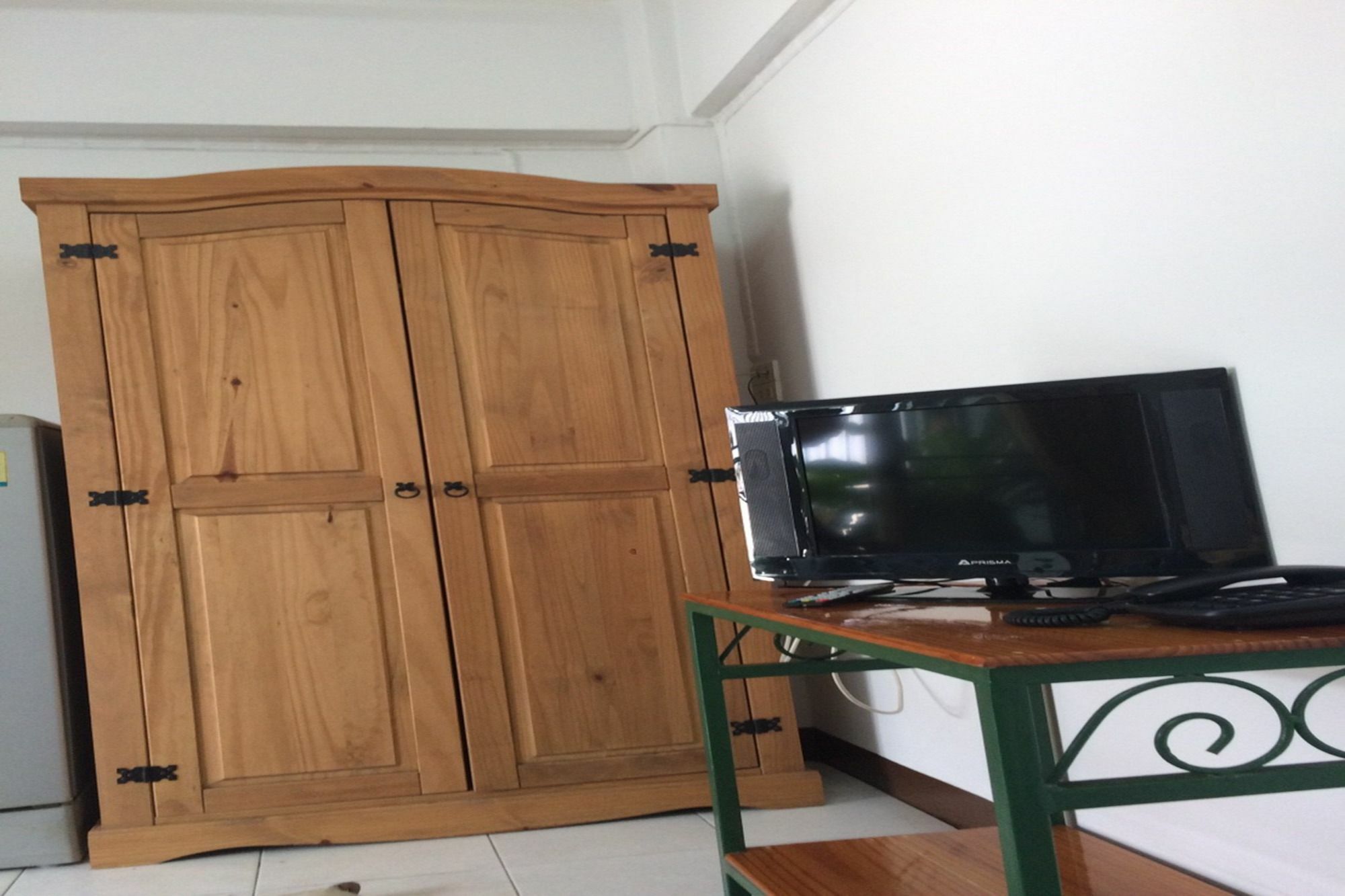 Baan Khun Mae Apartment Бангкок Экстерьер фото
