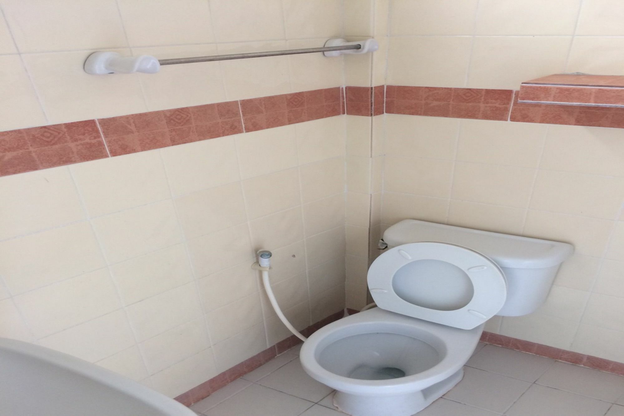 Baan Khun Mae Apartment Бангкок Экстерьер фото